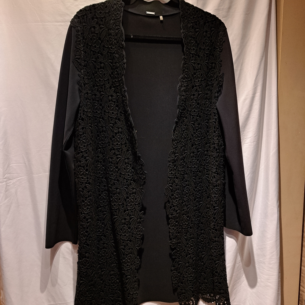 Elie Tahari Black Elegant Top
